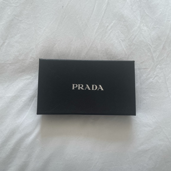 Prada wallet - Picture 2 of 6